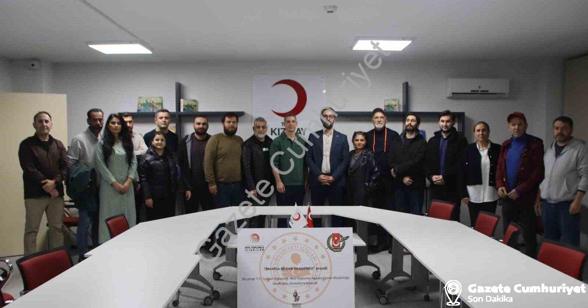 "Manisa Medya Akademisi Kapılarını Açtı: İlk Ders Yapay Zeka Haberciliği" başlıklı haber için fotore